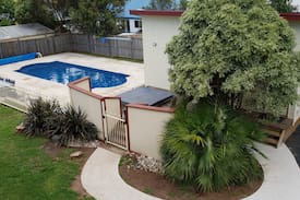 Cowes Villa | The `Island Entertainer' pool, spa, deck, beach
