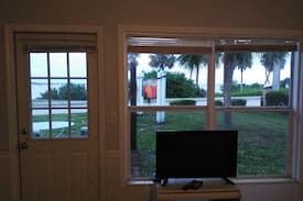 Jensen Beach Cabin | Pelican's Rest by the River