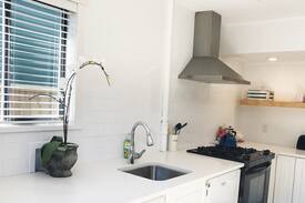 Boundary Bay House | The Bayside Suite in Boundary Bay