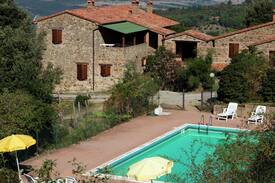 Paciano House | Cozy Farmhouse in Paciano with Private Pool