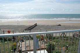 Tywyn House | THE BEACH RETREAT Quirky Beach House