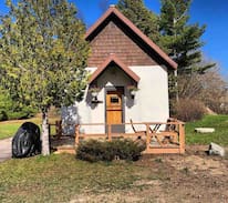 Manitoulin District Cabin | "The Providence Bay Jail" By Sullivan's Cottages