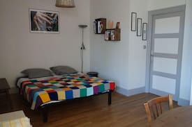 Commelle-Vernay House | Chez le Père Soucieux