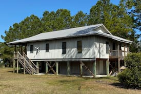 Sapelo Island House | Sapelo Island's "Eagle's Nest Lodge"