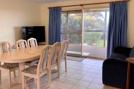 Emu Bay Cabin | Shoebox on the Bay, Emu Bay Kangaroo Island