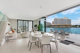 Brickell Villa | Sextant | ArkUp Floating Mansion | Docked in Brickell | 10 mins to Beach