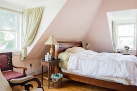 Dorchester House | Savin Hill by the Sea with Private Bath