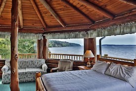Langley House | Log Castle - on the beach
