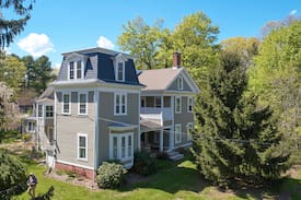 East Haddam Apartment | The Federal Suite at the Wisteria Rest