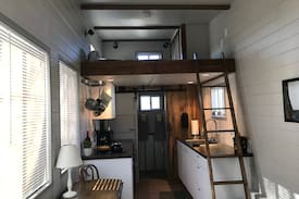 Montrose House | Tiny House On The Creek