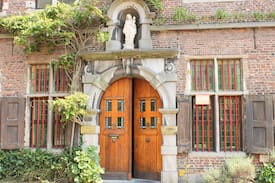 Ekkergem Bed & Breakfast | B&B Marie Reine in old Monastry