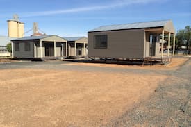 Lascelles Cabin | WAGON INN self contained unit 1