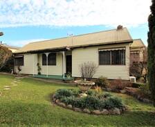 Tumbarumba House | Tumba Cottage