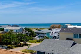 Holden Beach House | Summer Salt BRAND NEW LUXURY BEACH HOUSE PRIVATE POOL, ELEVATOR, POOL TABLE MINUTES FROM THE BEACH