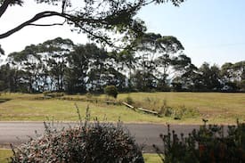 Bendalong House | 'Andagen' a spacious Bendalong holiday home directly across from Washerwomans beach reserve