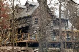 Olive Hill Cabin | Cliffside Properties / Carter Caves Cabin Rental