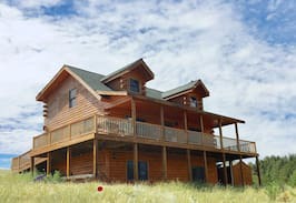 Hartsel Cabin | Enjoy a private mountain retreat at Paul's Cabin
