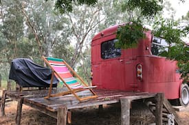 Tarcutta House | Old Tarcutta Inn Big Red Bus