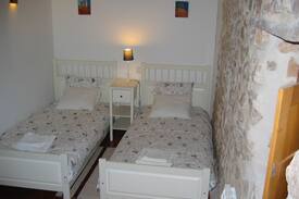 Siguenza Cabin | Los Lilos - Casa Rural Sigüenza - Casa Piedra