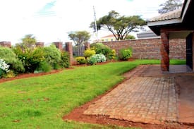 Harare East Cabin | Pamumvuri at the Shawasha Hills Cottage