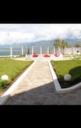 Democratic Republic of the Congo Hotel | Bahari Beach Hotel, welcome to Uvira!