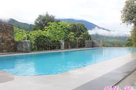 Ciloto Villa | Villa Pink at Tugu Utara, Puncak, Bogor (5BR)
