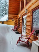 Revelstoke Villa | The Squire - A Canadian Log Ski Chalet
