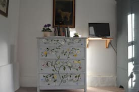 Frant Cabin | Charming Deer Cottage Tunbridge Wells