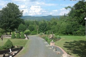 Town of Brunswick House | Find serenity and relax at Rainbow's End