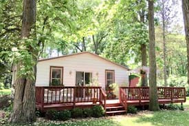 La Crosse Cabin | Breezy Point Cottage
