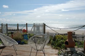 Tywyn House | THE BEACH RETREAT Quirky Beach House