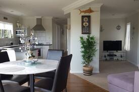 Paihia House | The Captain's Cove