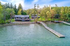 Friday Harbor House | Newly Listed! Incredible Waterfront Paradise with Game Room! (Bakker's Acres)