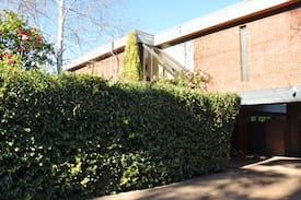 Ferntree Gully Villa | Mountain Gate Villa - Spacious Bedroom