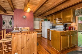 Helmsburg Cabin | Snoozing Moose Log Cabin