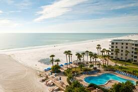 Siesta Key Apartment | REZRentals - Palm Bay Club # 84 Tower- 100% Renovation 1 Bed / 1 Bath - Direct West and North Views of Gulf !
