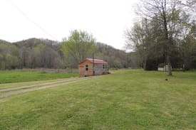 Cosby House | "Green Acres"Creekside Tiny House In The Smokies