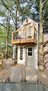 Lincoln Other | Whispering Pines Treehouse