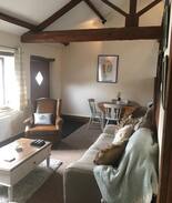 York Cabin | 4 The Stables ( Skipbridge Farm) Cottage nr York