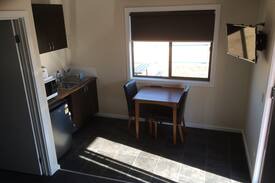 Lascelles Cabin | WAGON INN self contained unit 1