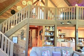Whispering Pines Cabin | Cozy Getaway in Whispering Pines AZ