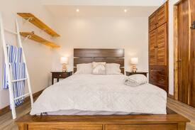 Tamarindo House | Oro Del Sol 26: Modern House, Pool and Bicycles!