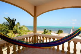 San Pedro House | Beach Front - Paradise Point - Rustic Beach home