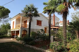 Malinska Apartment | Apartment (Phone number hidden by Airbnb) ) Malinska, Island Krk