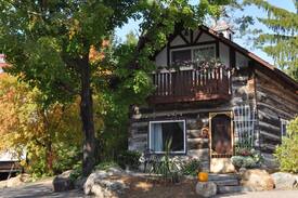 Killaloe Villa | Gerber's 1870 Chalet