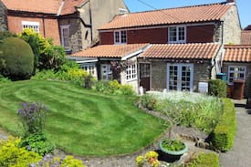 Thornton Dale House | Virginia Cottage also called The Little Gem