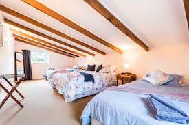 Lake Hayes Bed & Breakfast | Arrowtown Alpine Views