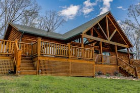 Stanley Cabin | Edensview Cabin @shenandoahwoods with a view