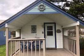 Grayland House | Captain's Cabin (Rudy's Happy Place)
