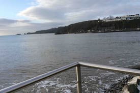 Saundersfoot Apartment | A Gem by the beach